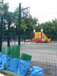 20130725-007 - покрытие баскетбольного поля износилось и было убрано